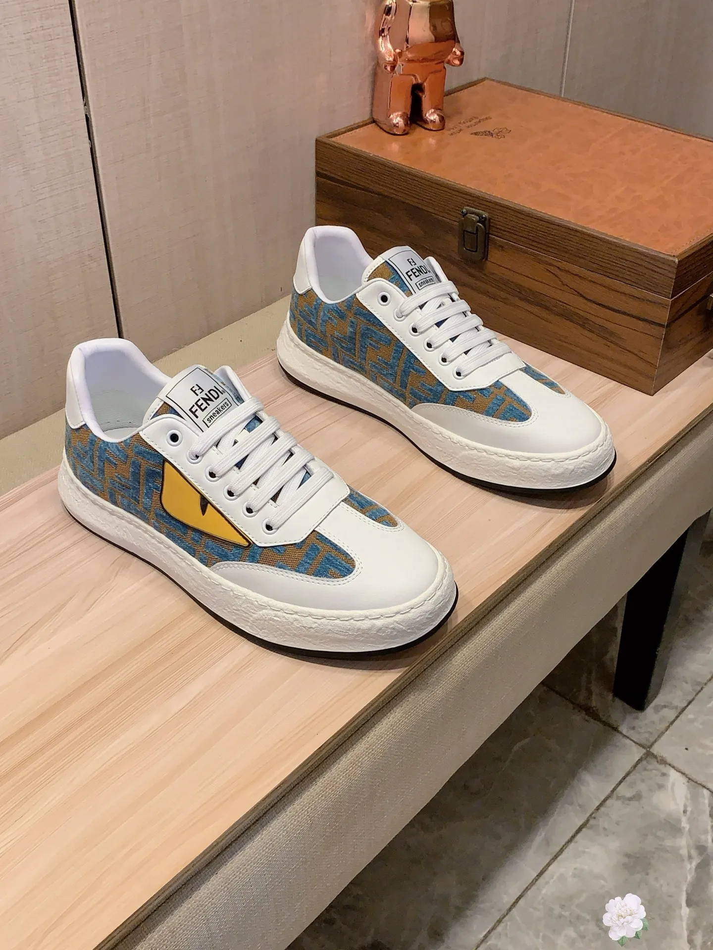 Men's men's shoes 💰420💰💰🎩🎩[Lightning][Lightning] "FENDI*" The latest and most popular casual shoes, top brand [Seduce] luxury ~ purchasing agent, top quality ~. [Strong] The upper is made of imported breathable cowhide with fabric material ➕ Breathable sheepskin feet (•) and fine workmanship. The original stylish and stylish soft rubber wear-resistant and non-slip outsole is light and comfortable on the feet. The real thing looks better when photographed in person. No. 122: code: 38-44, 5️⃣ colors selected